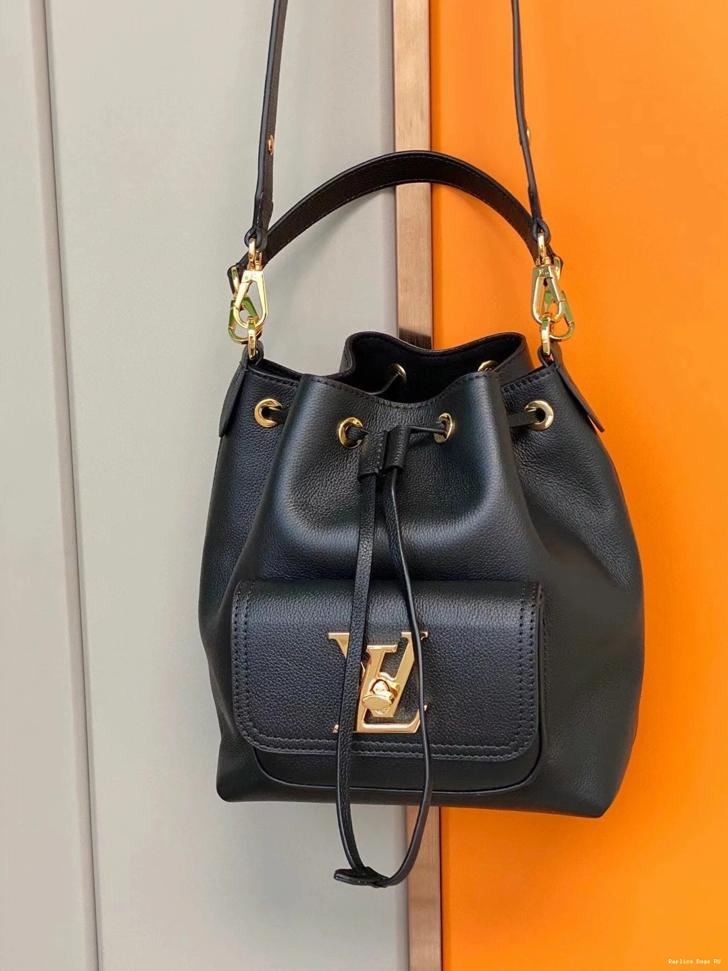 Cheap BUCKET LOCKME VUITTON LOUIS 0806